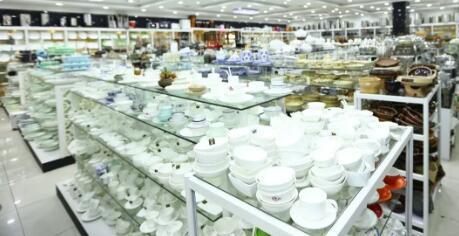 【財(cái)富高橋&middot;百家品牌商戶系列報(bào)道】鵬天陶瓷:突破創(chuàng)意陶瓷新高度