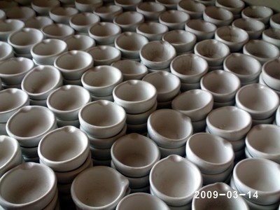 實(shí)驗(yàn)室器皿_唐山市開(kāi)平通勝化學(xué)瓷廠-